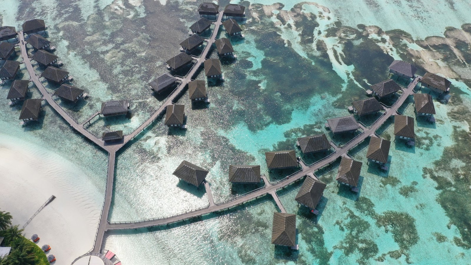 Furaveri Island Resort (4D/3N)